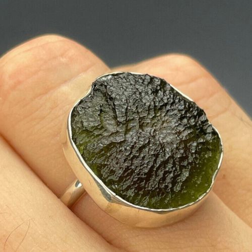 Silver ring with rough moldavite